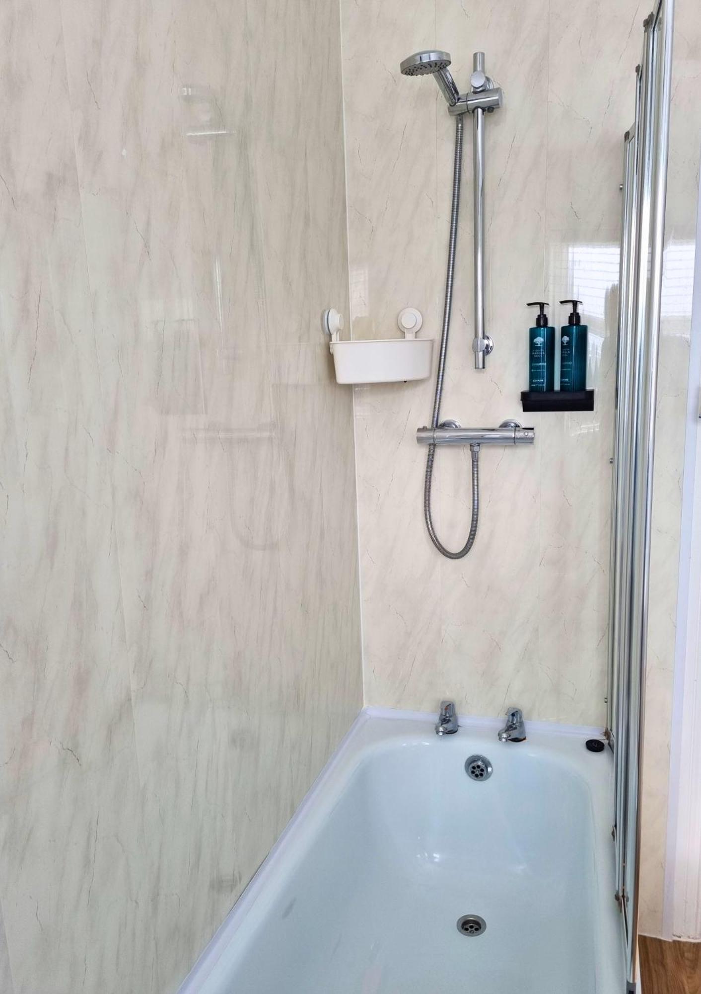 Appartamento 6 Dunluce Park - Portrush By The Sea Esterno foto