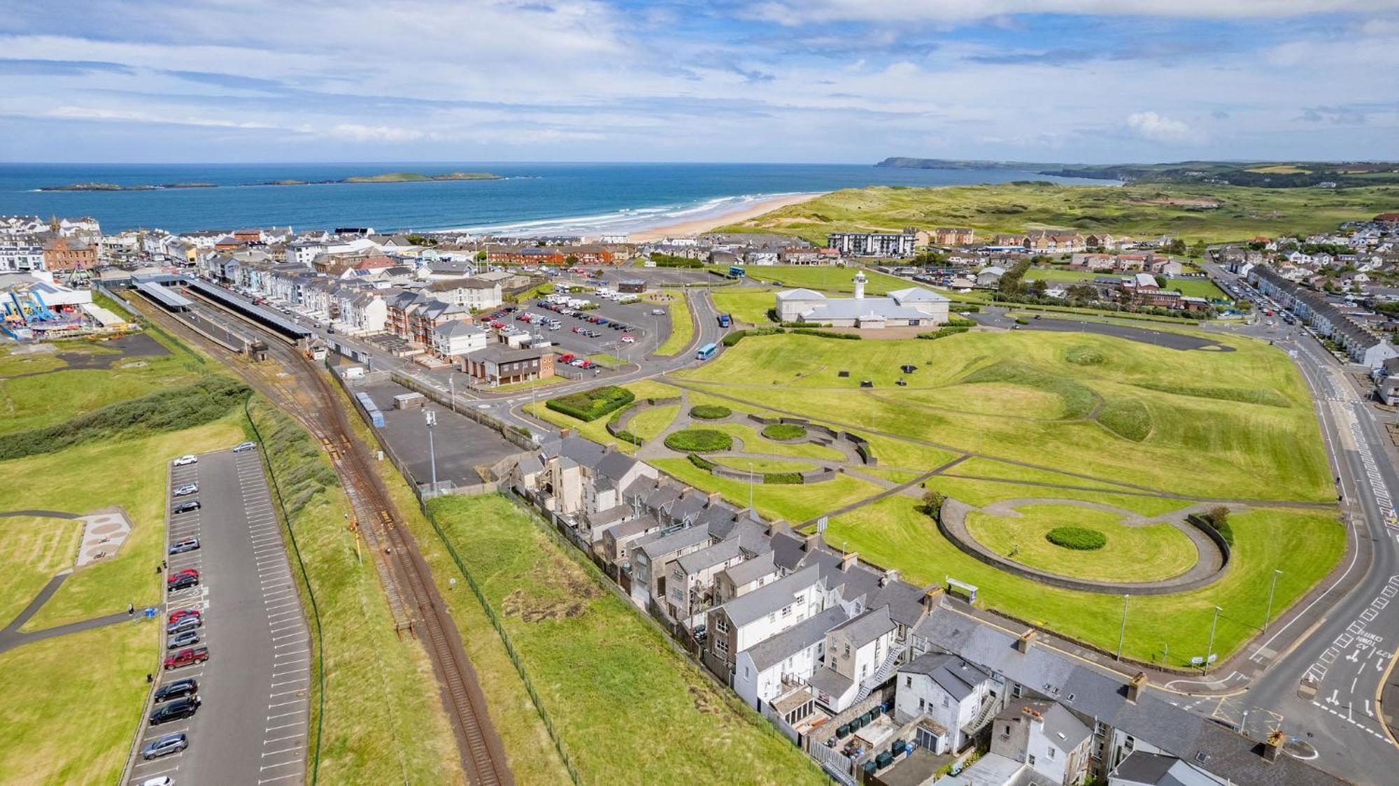 Appartamento 6 Dunluce Park - Portrush By The Sea Esterno foto